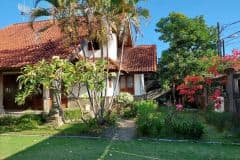 jual-rumah-hadap-barat-halaman-luas-7-kt-renon-densel-3