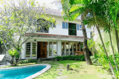 hanbrighton-leasehold-16-th-villa-hadap-timur-2-lt-3-kt-seminyak-kuta-badung-1