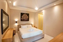 hanbrighton-sewa-villa-mewah-modern-3-kt-tegal-cupek-umalas-lingkungan-tenang-view-sawah-5