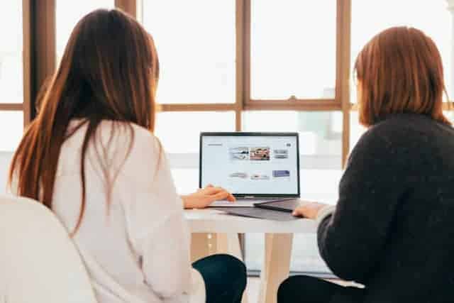 Ketahui 4 Poin Penting Untuk Menarik Pengunjung Datang Ke Situs Web Bisnis Kamu Ketahui 4 Poin Penting Untuk Menarik Pengunjung Datang Ke Situs Web Bisnis Kamu