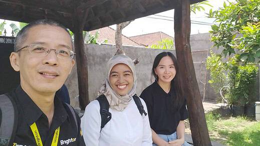 Viewing Properti Rumah Rasa Villa