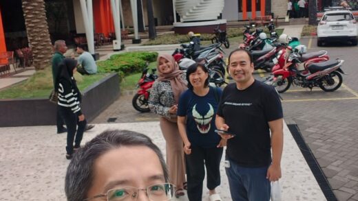 Istirahat Sejenak di Utama Raya Situbondo