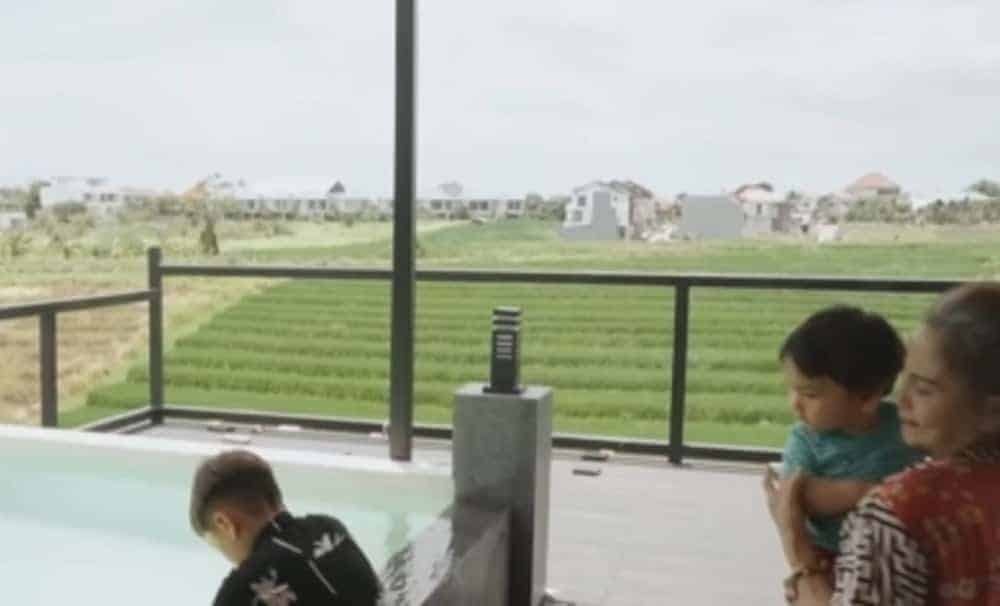 Ini Dia Rumah / Villa Selebriti Di Bali Dengan View Sawah Ini Dia Rumah / Villa Selebriti Di Bali Dengan View Sawah