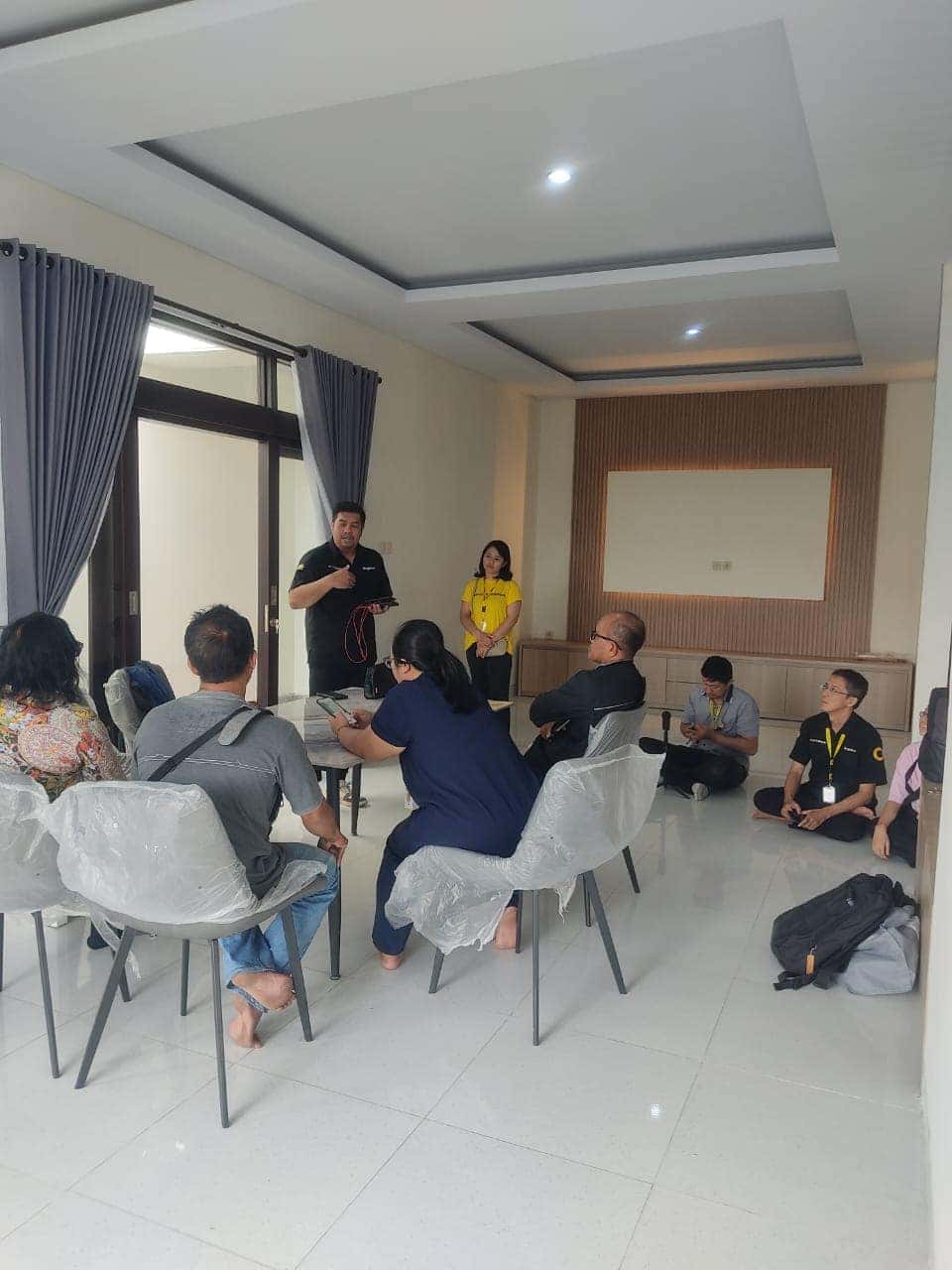 Open House Rumah Sempidi & Workshop Pengambilan Foto dan Video Sabtu 28 Juni 2025 Open House Rumah Sempidi & Workshop Pengambilan Foto dan Video Sabtu 28 Juni 2025