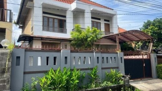 Jual Rumah Hadap Utara Semi Furnished 2 Lantai 4 Kamar Tukad Badung Denpasar