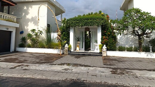 Jual Komplek Villa Hadap Barat Daya Dewi Sri Legian Kuta Badung