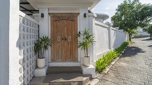 Jual Villa Full Furnished 2 Kamar Nusa Dua Benoa