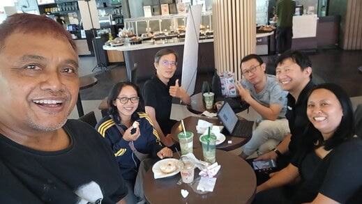 Bersantai Di Point Coffee Denpasar