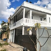 Jual Rumah Hadap Timur 3 Lantai 3 Kamar Tibubeneng Kuta Utara