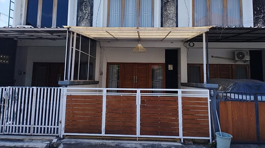 Sewa Rumah 2 Lantai 2 Kamar Mahendradatta Padangsambian Denpasar Barat