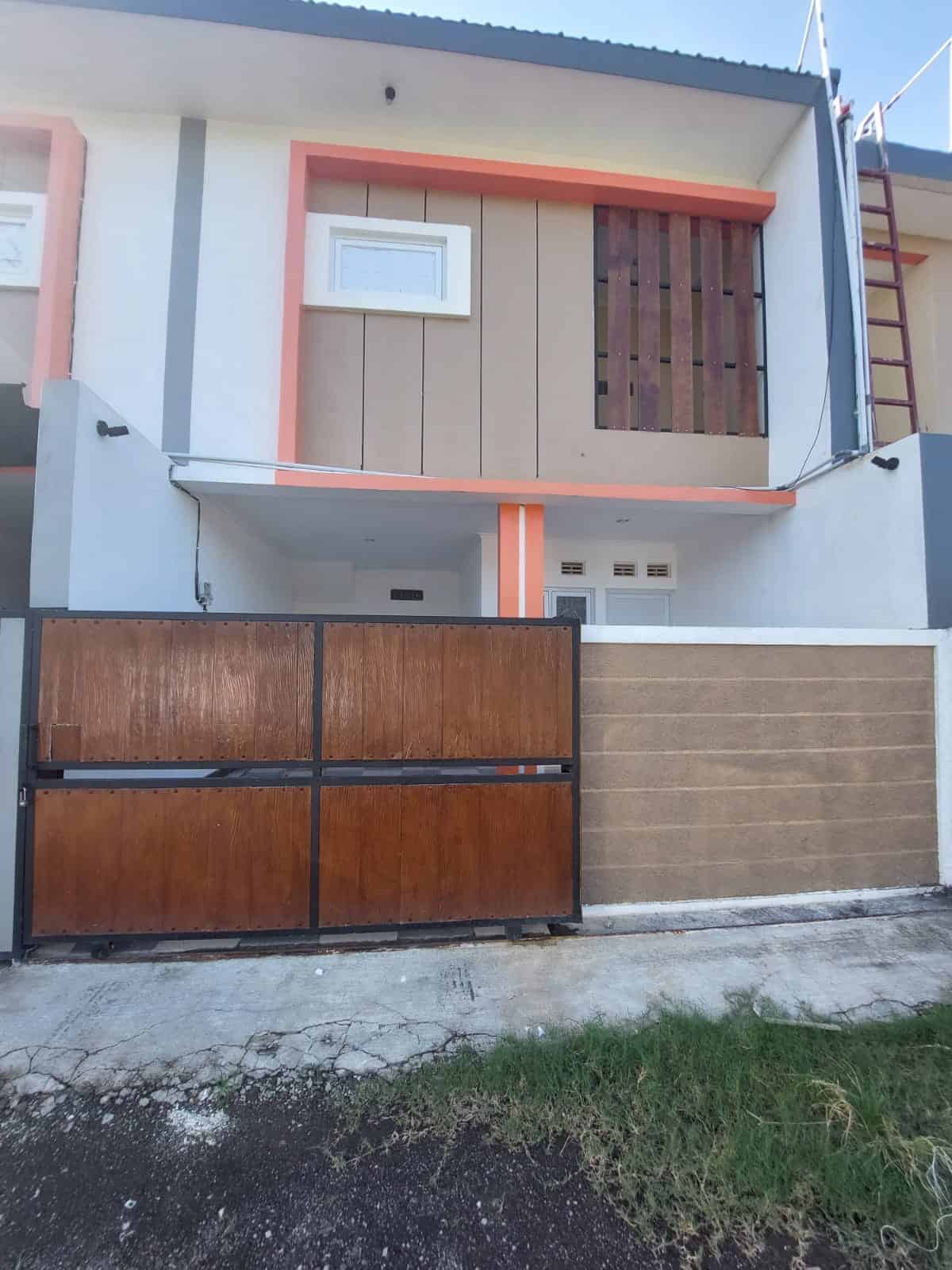 Sewa Rumah Hadap Selatan 2 Lantai 2 Kamar Tukad Badung Renon Sewa Rumah Hadap Selatan 2 Lantai 2 Kamar Tukad Badung Renon