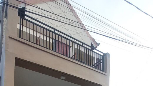 Sewa Rumah Modern Minimalis 2 Lantai 3 Kamar Tukad Pakerisan Denpasar