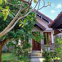 Jual Rumah Hadap Barat Halaman Luas 7 Kamar Renon Denpasar Selatan
