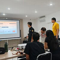 Kelas Siap-Siap Bikin Kepala Ngebul